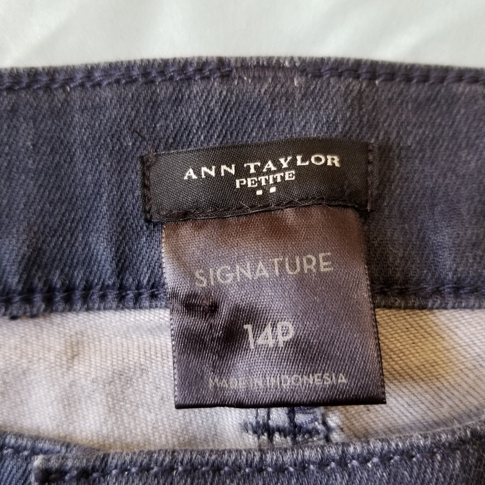 Lightweight Ann Taylor petite jeans - Picture 4 of 10